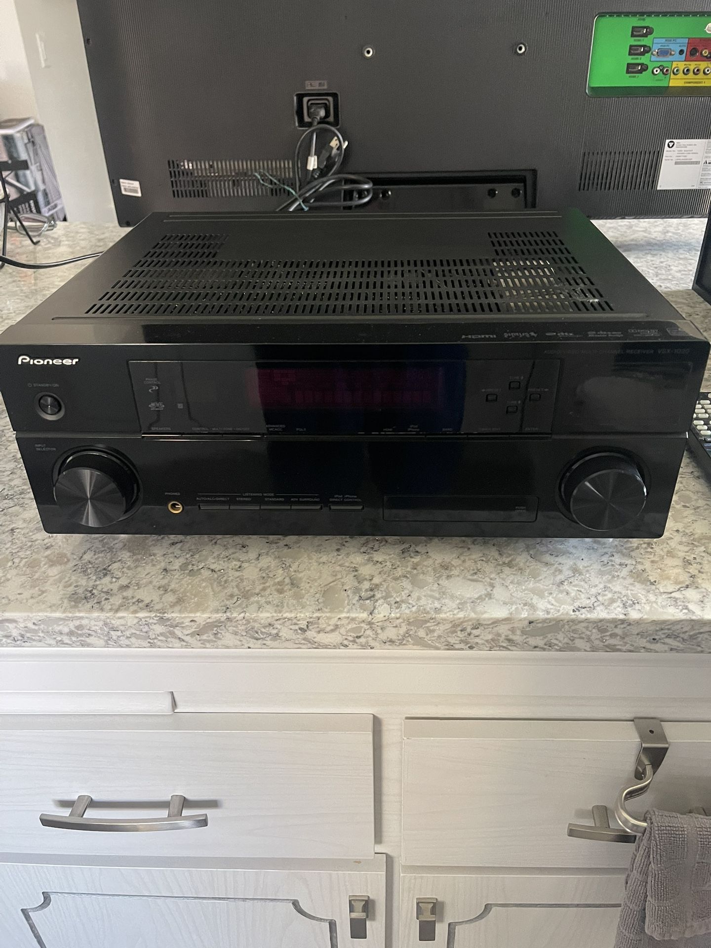 Pioneer A/V Multi-Channel Receiver VSX-1020