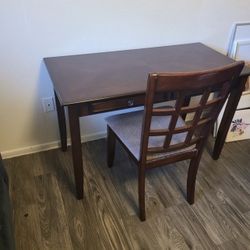 Desk & Chair