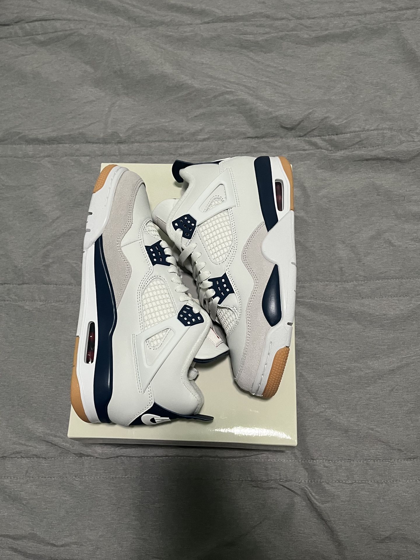Jordan Retro 4 SB