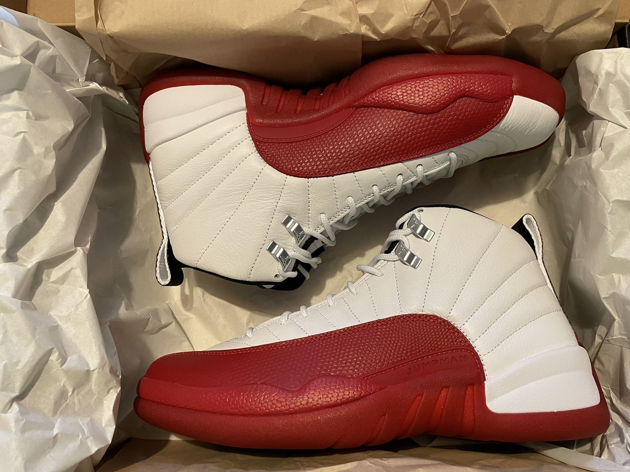 Air Jordan 12 Cherry size 10 New