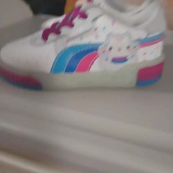 Gabby Dollhouse Whoes