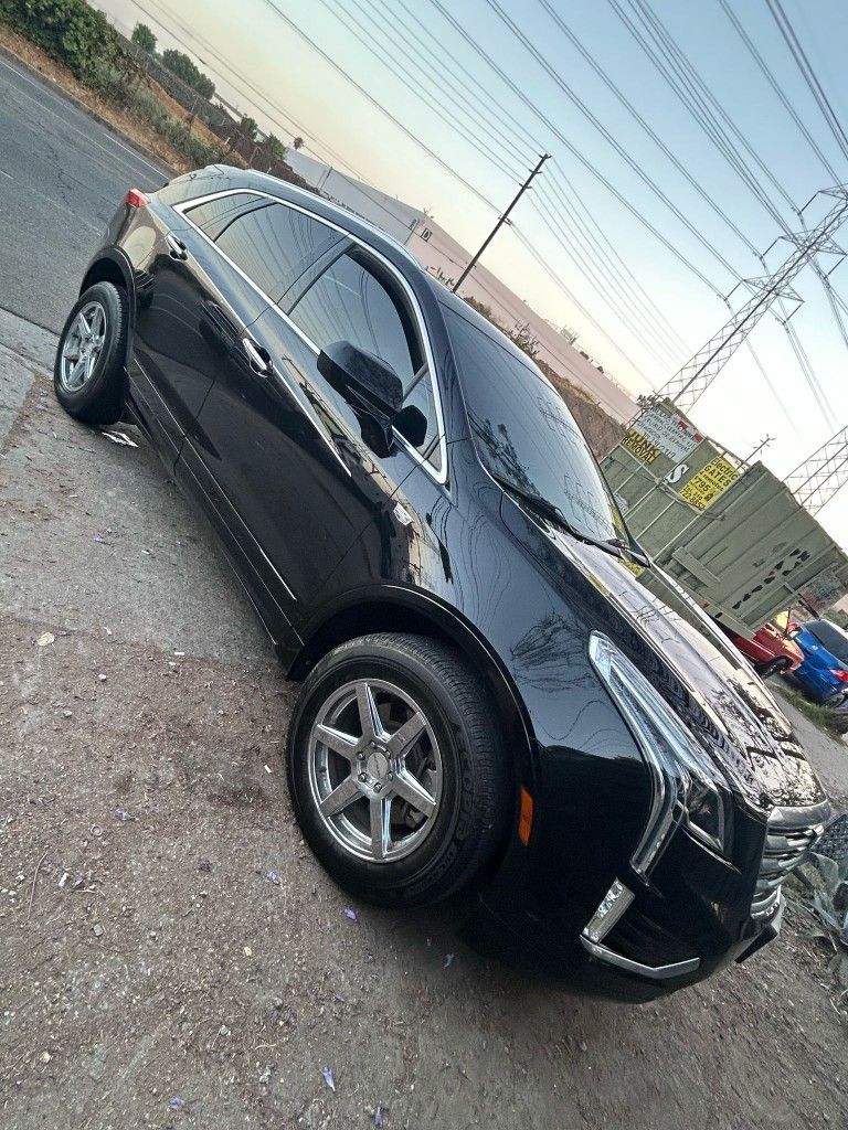 2017 Cadillac XT5