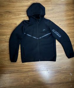 Nike tech