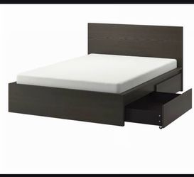Queen Bed