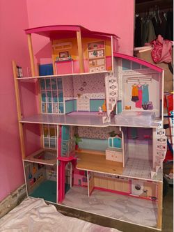 Huge doll house