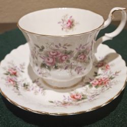 Royal Albert Lavender Rose Bone China Teacup & Saucer Made in England