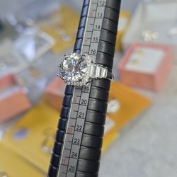 5ct SS925 Moissanite Diamonds Ring Size 8