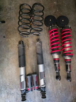 2021 Toyota 4runner TRD pro OEM fox suspension/westcott lift kit.