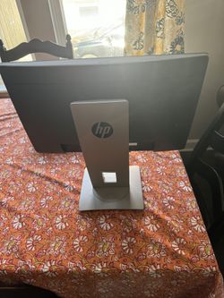 HP Computer Monitor 24”