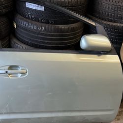 2007 Toyota Prius Passenger Side Front Door