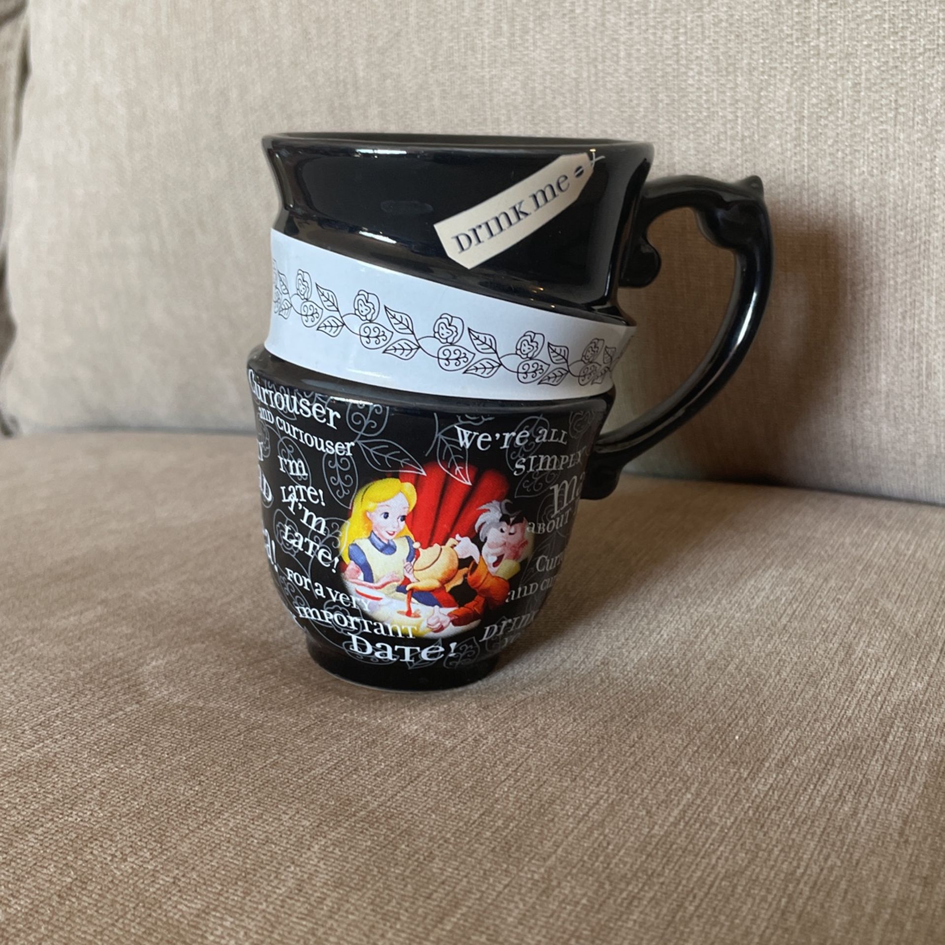 Disney Alice In Wonderland Tea Cup