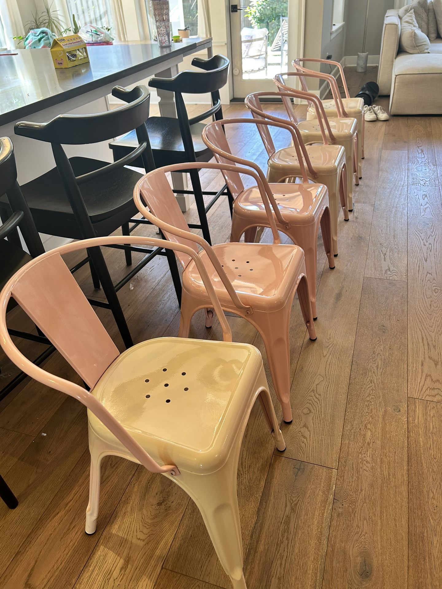 6 Dining Chairs (Pink)