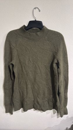LOFT Women’s sweater Size S