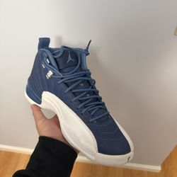 Jordan 12’s size 8