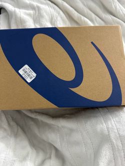 ASICS Shoe Box