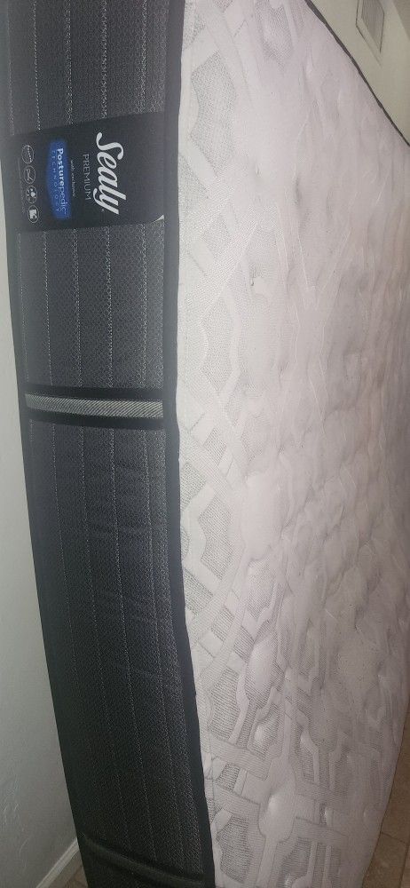 Cali King Mattress And Box Springs