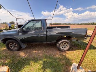 1993 Nissan pick up truck 4x4