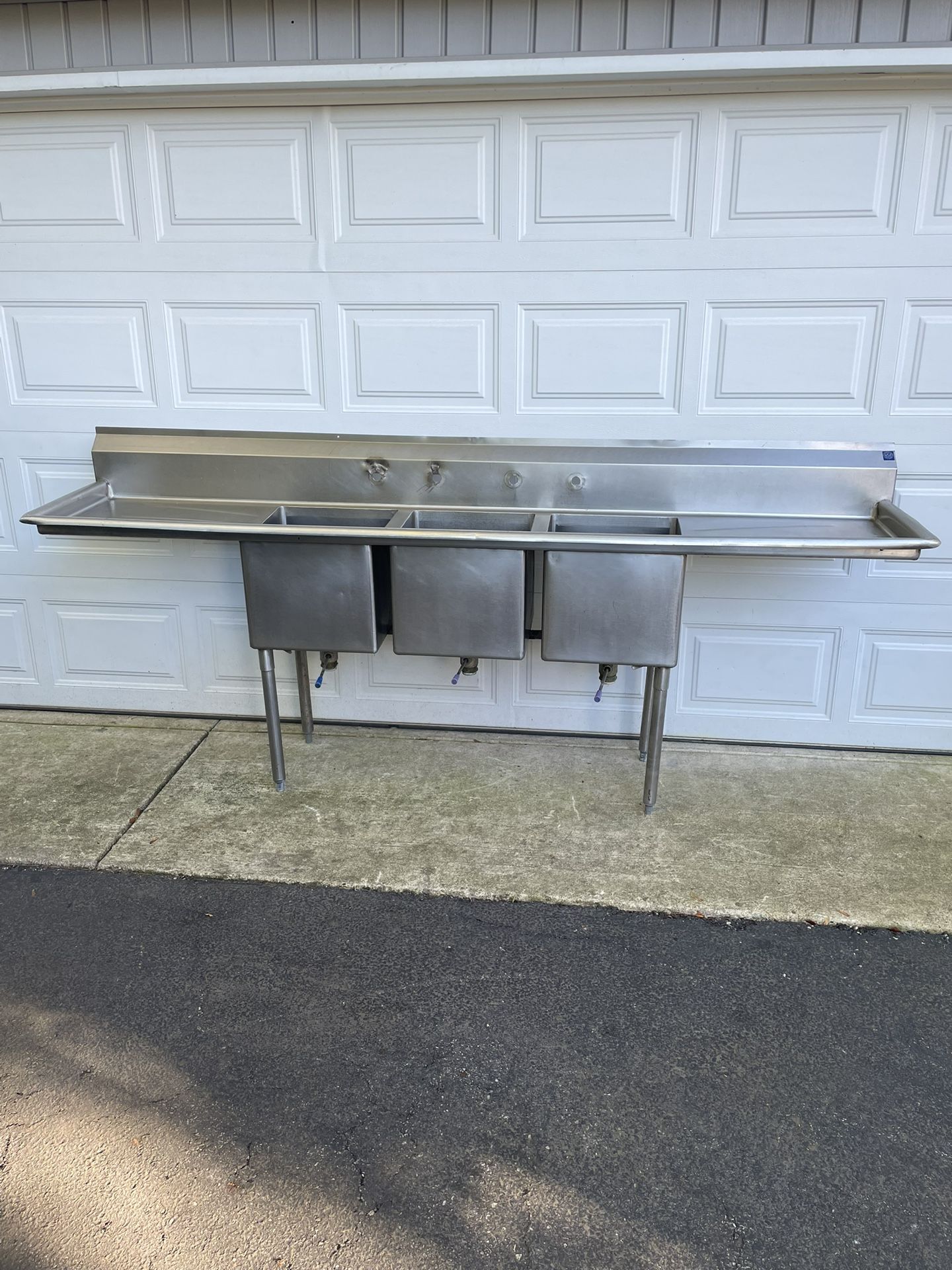 103x21 3 Compartment Stainless Steel Sink