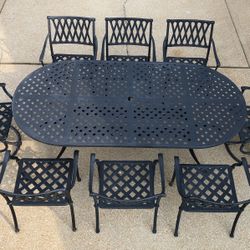 Hanamint Outdoor Patio Furniture Set Heavy 8 Seat Dining set-7ft 90 pound OVAL table-Black 
