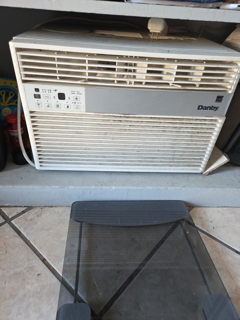 Danby A/c Init Moved So Don't Need It Anymore Works Great