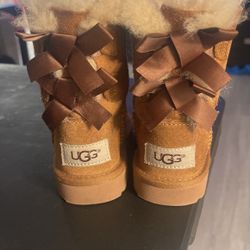 Ugg Toddler Size 6C