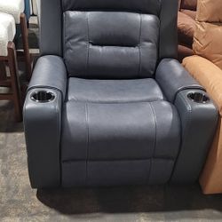 Recliner Chairs 