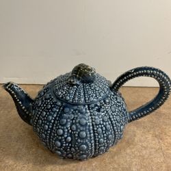 NEW OS Blue Sky Ceramic Majolica Sea Urchin Tea Pot w/Seashell Knob on Lid. Ocean Blue