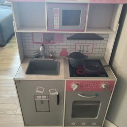 Kids Kitchen & Dollhouse 2 in 1