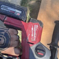 Milwaukee Tools