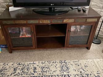 Entertainment center