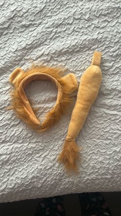 Lion headband n tail