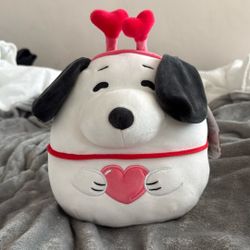 Squishmallows Snoopy