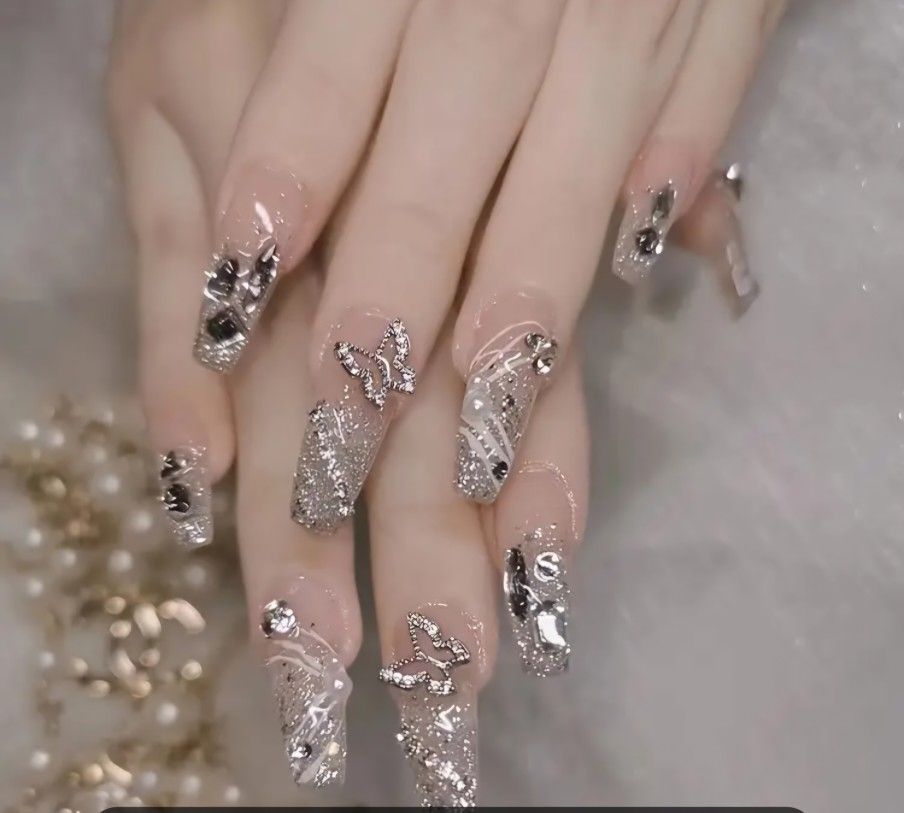 24 Pcs Silver Rhinestone Designed Transparent Press-On Nails W/ FREE GIFT ( Rhinestone Round Earrings)