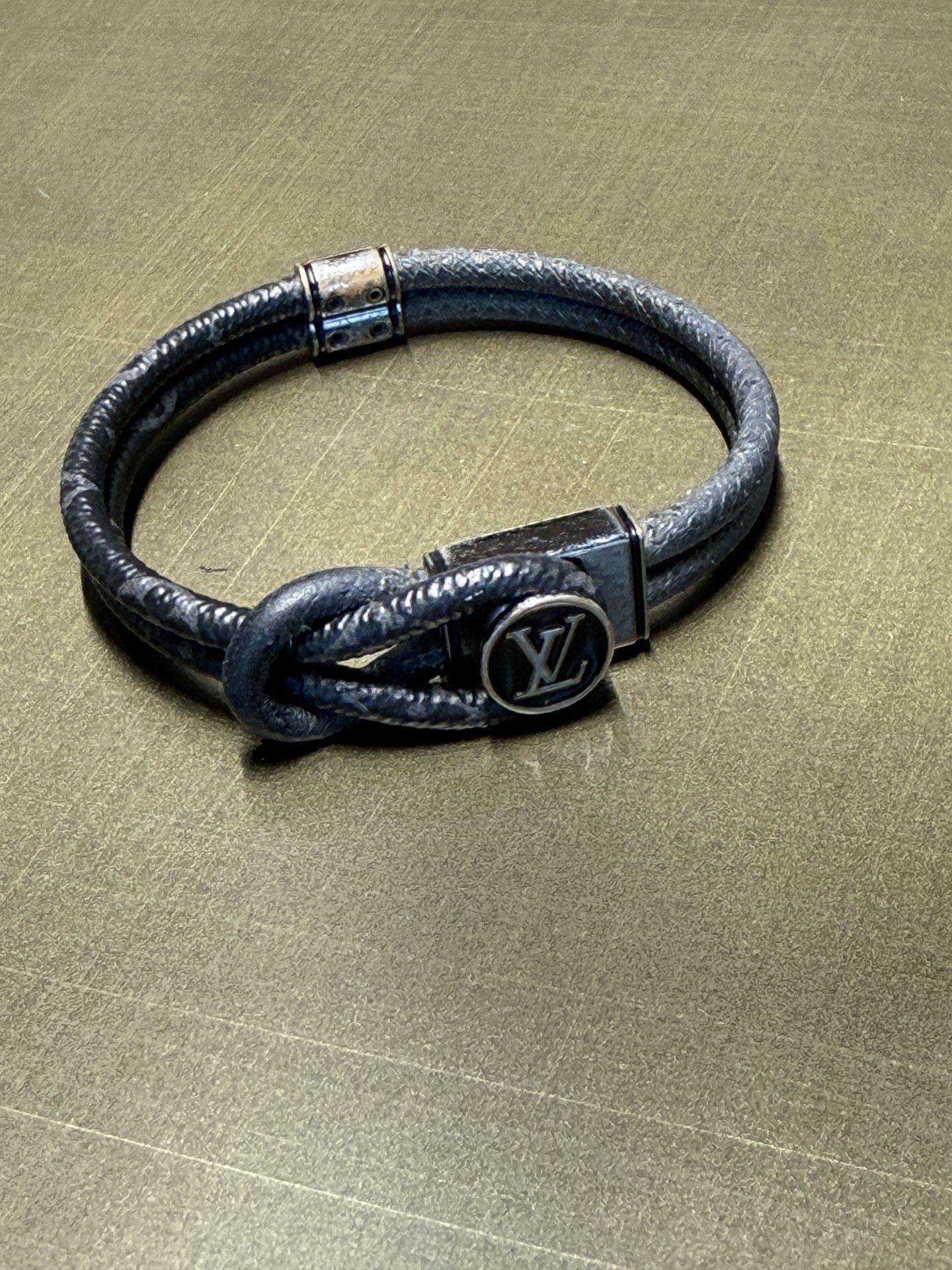 Loop It Bracelet 