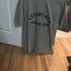 NEW M Essentials Fear of God Gray T Shirt 