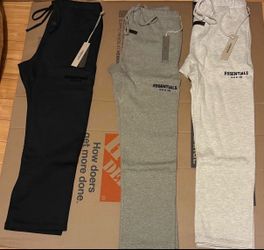 Essential sweats uncuffed