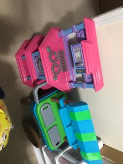 Toy food cart and stove