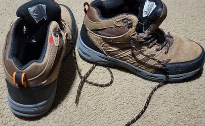 Men's Hiking Boot Size 9 US
