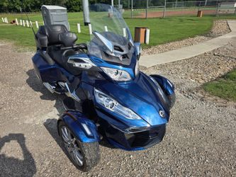 2016 can-am spyder rt limited se6 1330 cc rotax engine with Efi