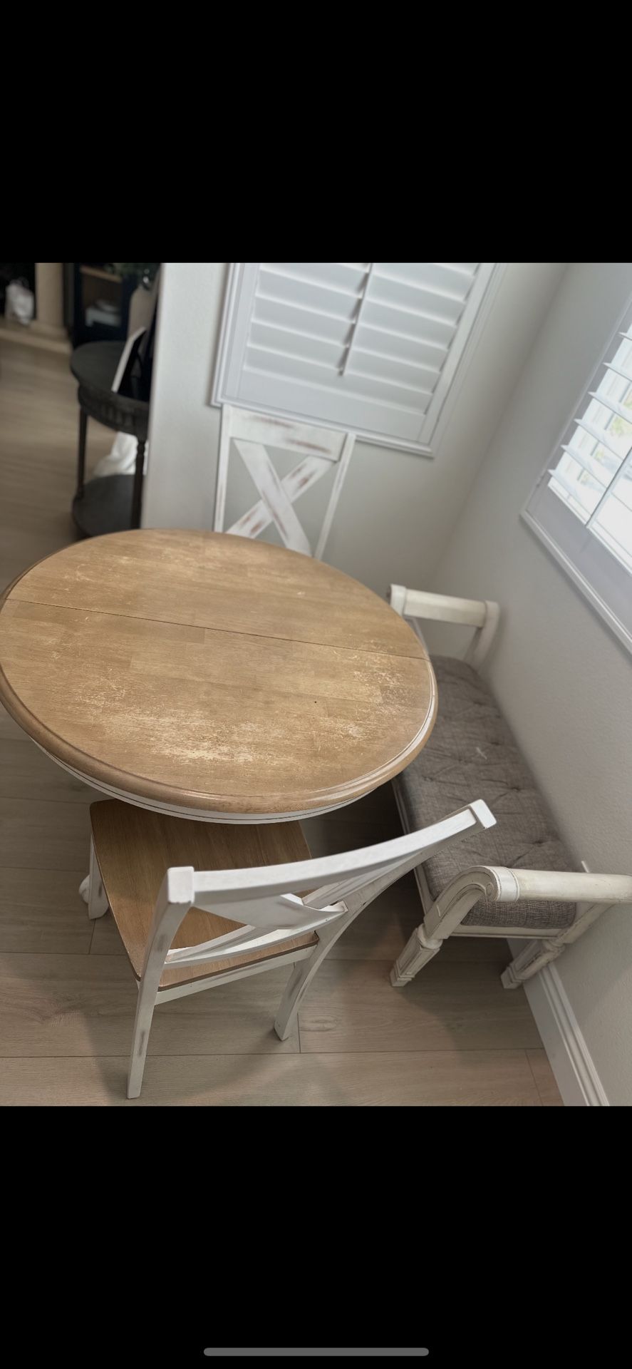 Dinning Table 