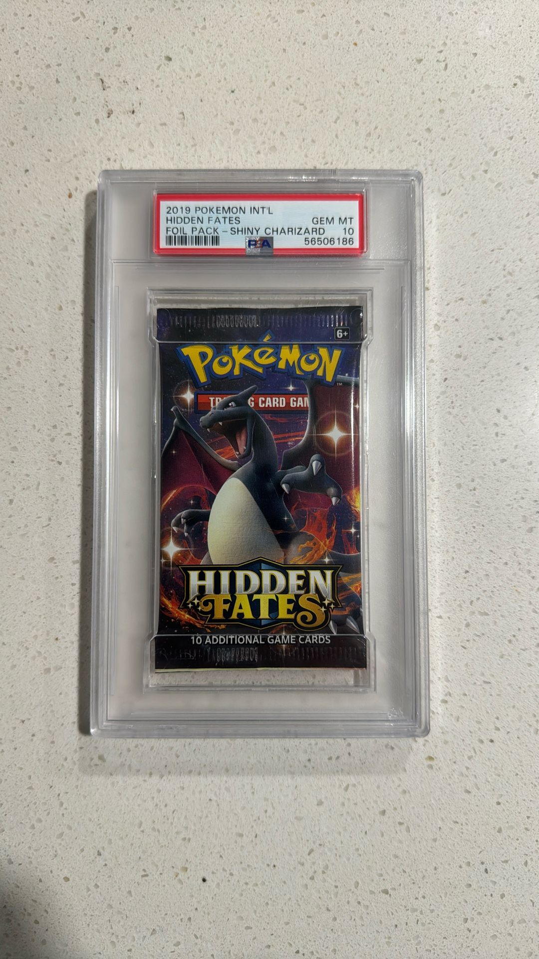 Pokémon PSA 10 - 2019 HIDDEN FATES FOIL PACK-SHINY CHARIZARD