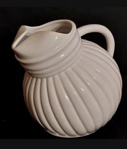 Betty Crocker Pitcher. Vintage