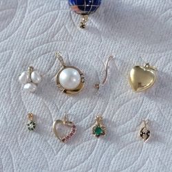 14k Gold Emeralds,sapphire & Diamonds Pendants 
