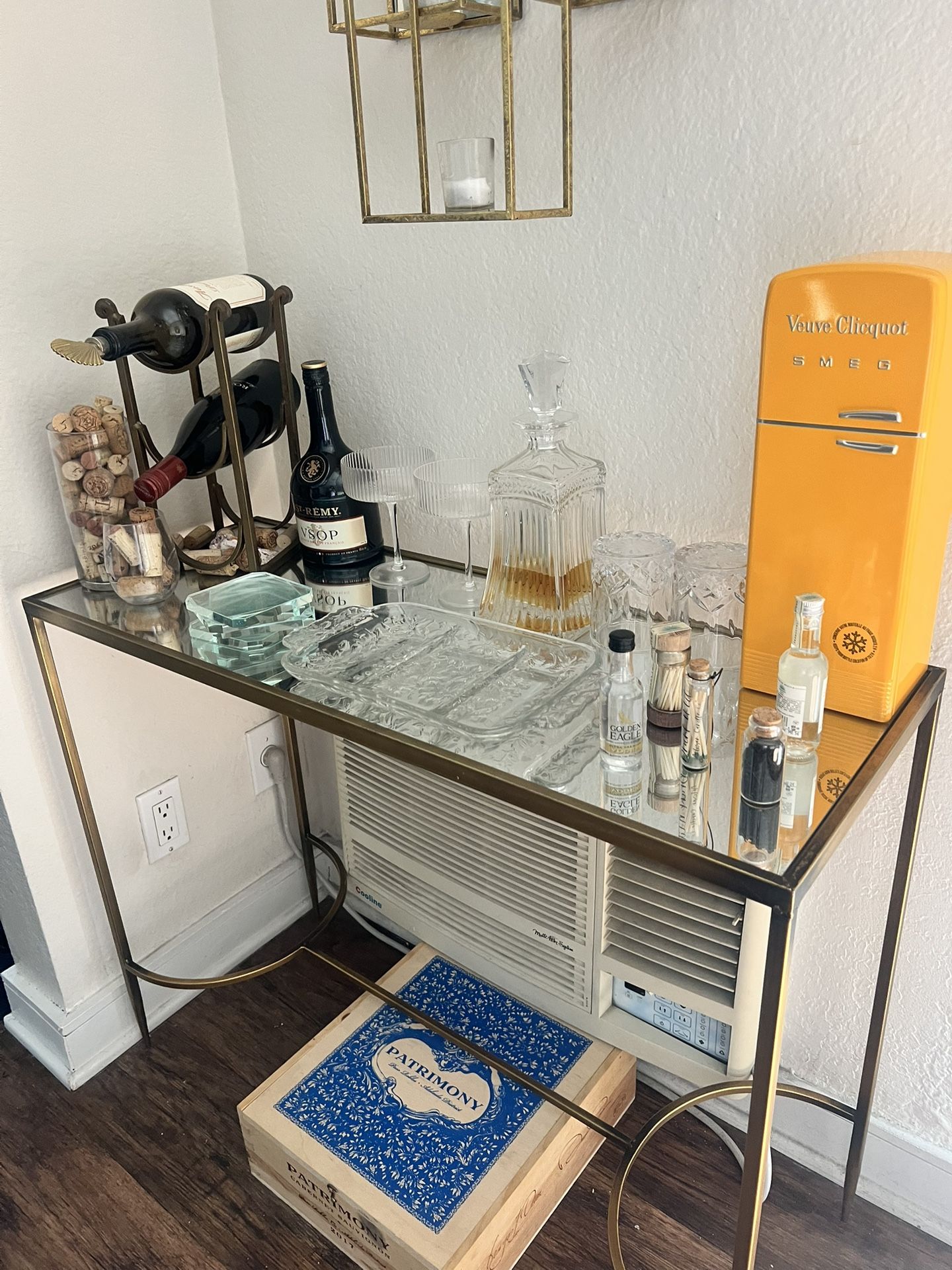 Glam Gold Mirrored Console Table / Bar Cart