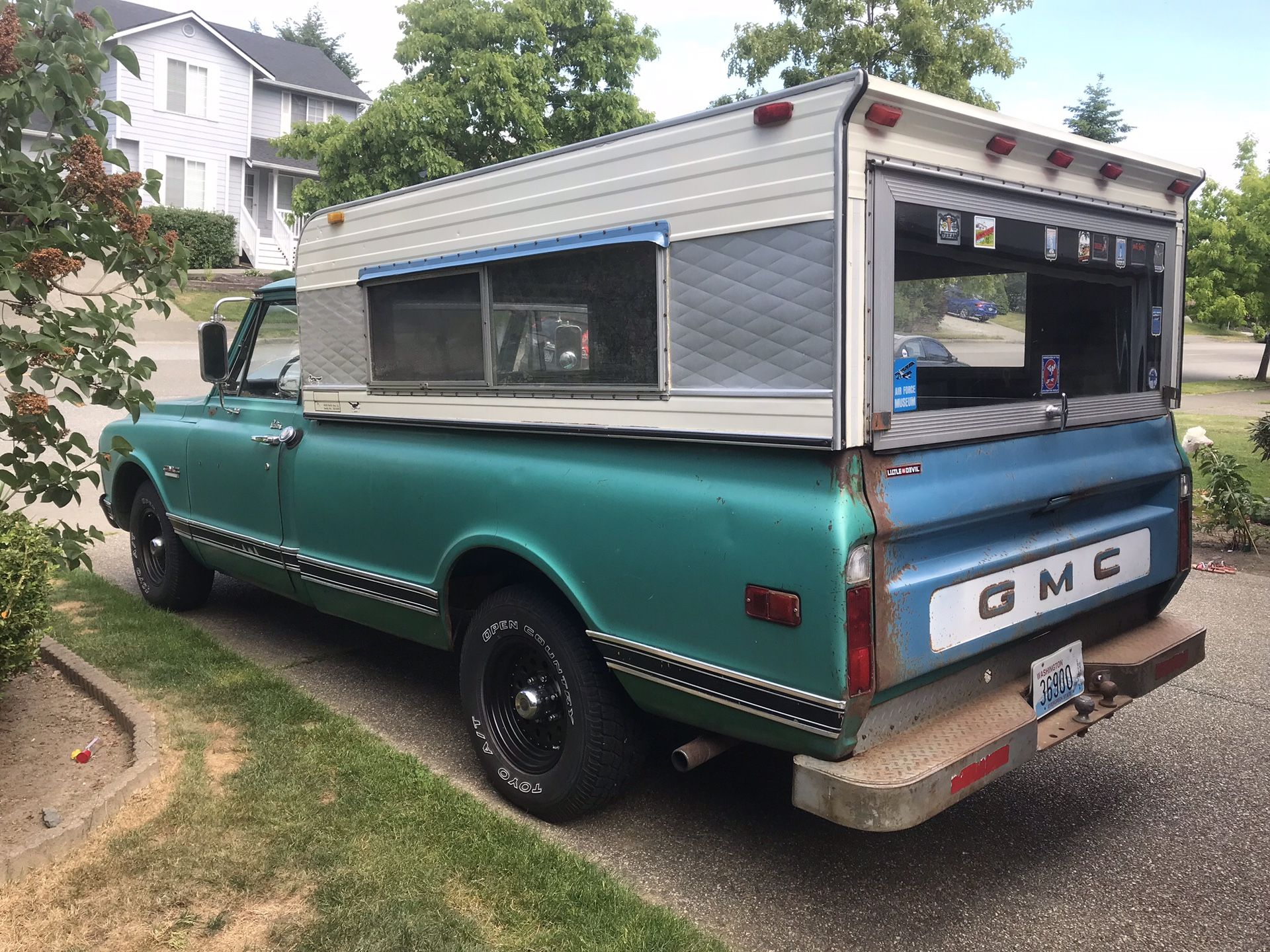 1960s or 1970s Vintage truck canopy camper shell. Truck not included