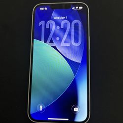 iPhone 16e