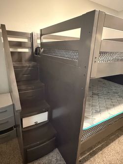 Bunk Bed - Full on Top and Bottom