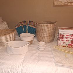 Baskets & Storage Containers