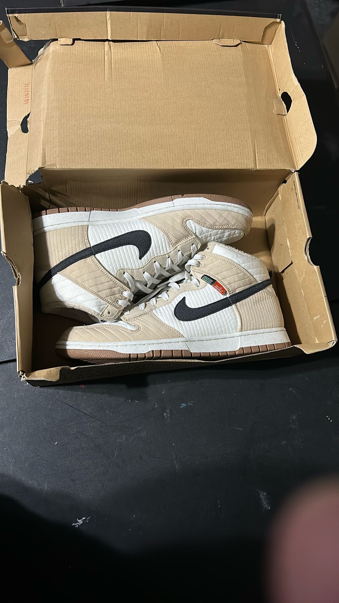 Nike Dunks “toasty”