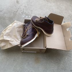 Red Wing Men’s Boots Size 8 New